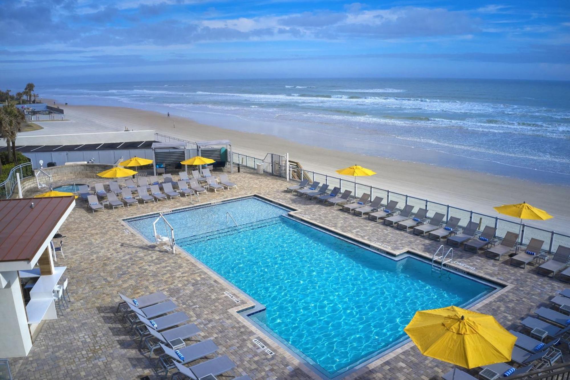 Delta Hotels By Marriott Daytona Beach Oceanfront Екстериор снимка
