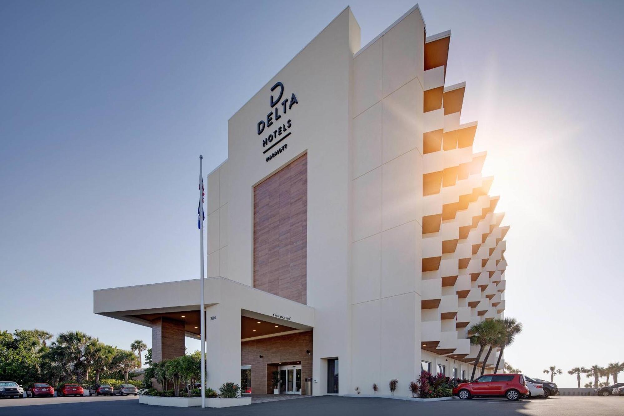 Delta Hotels By Marriott Daytona Beach Oceanfront Екстериор снимка