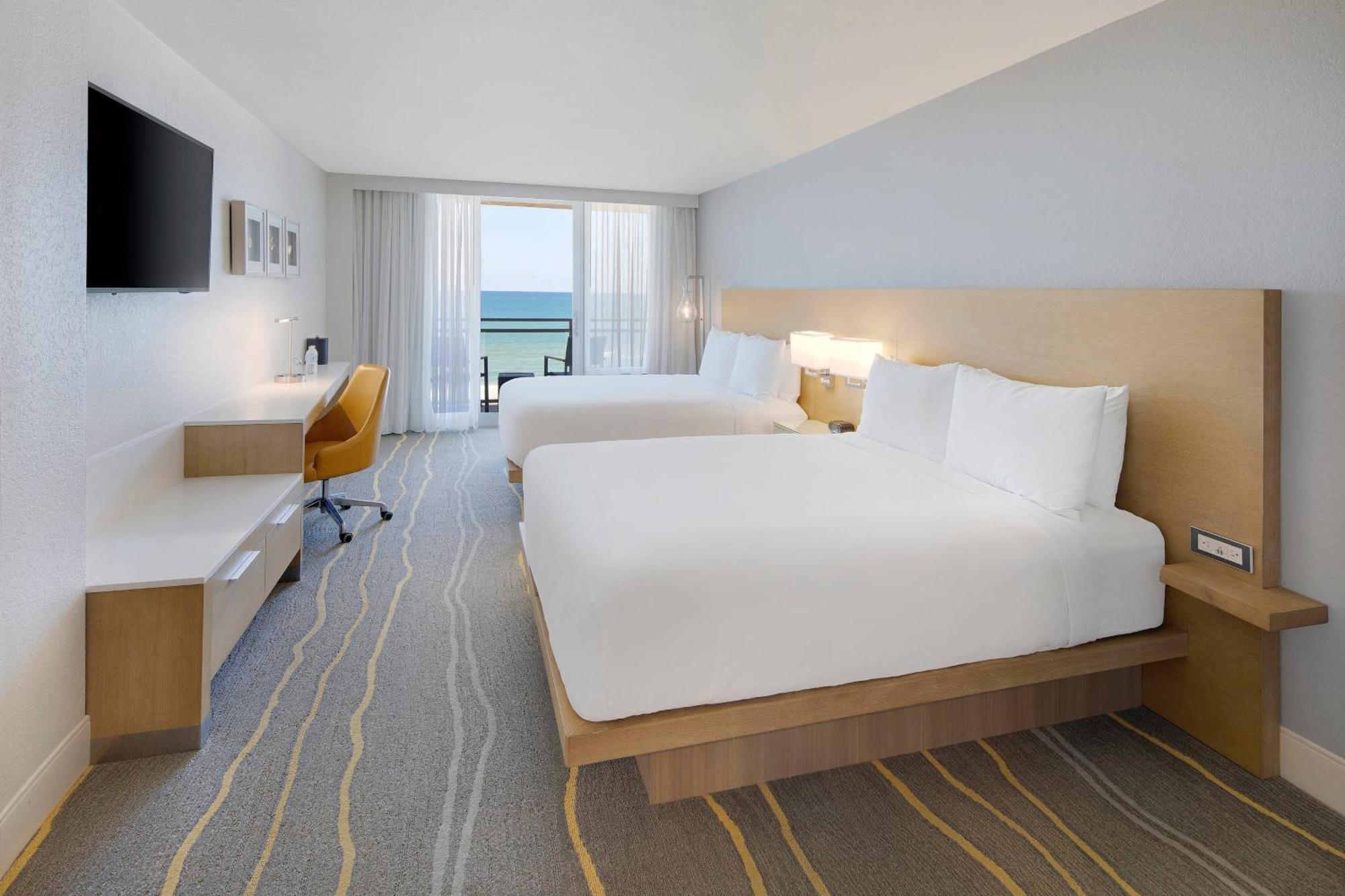 Delta Hotels By Marriott Daytona Beach Oceanfront Екстериор снимка