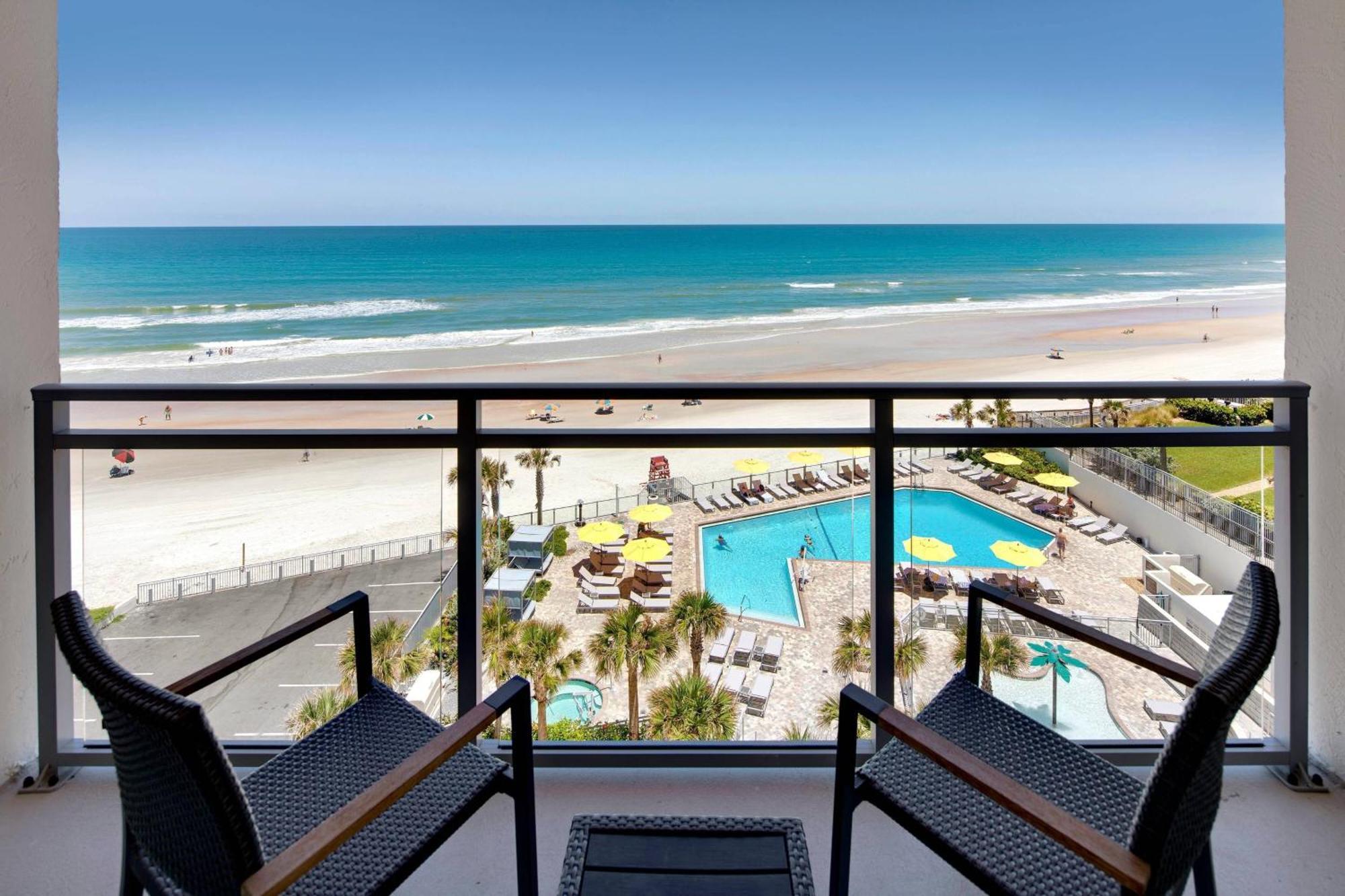 Delta Hotels By Marriott Daytona Beach Oceanfront Екстериор снимка