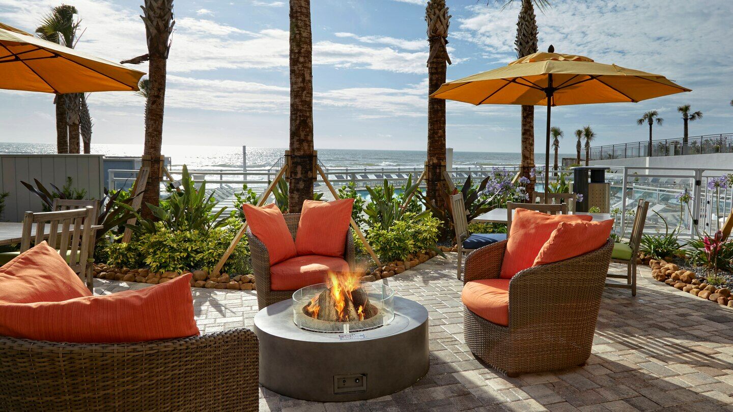 Delta Hotels By Marriott Daytona Beach Oceanfront Екстериор снимка