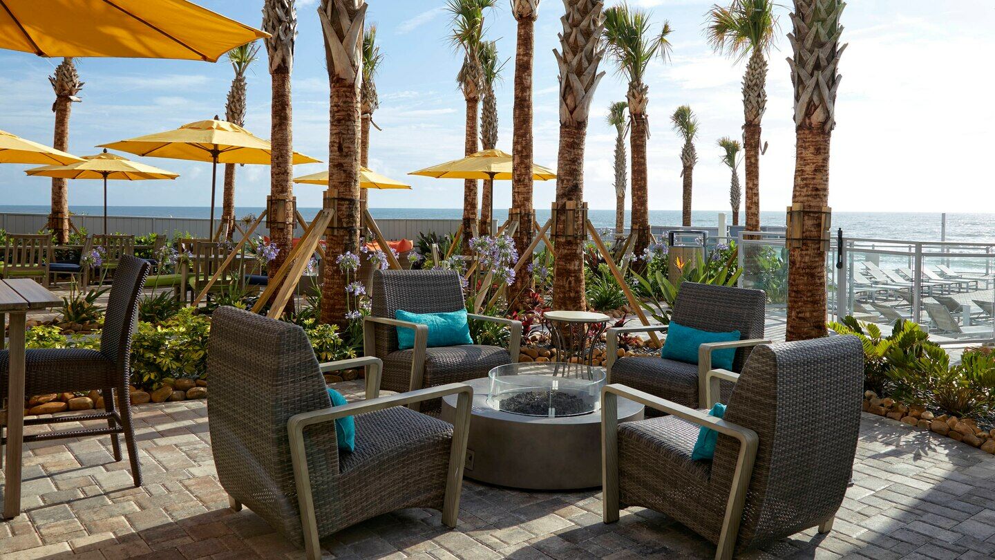 Delta Hotels By Marriott Daytona Beach Oceanfront Екстериор снимка